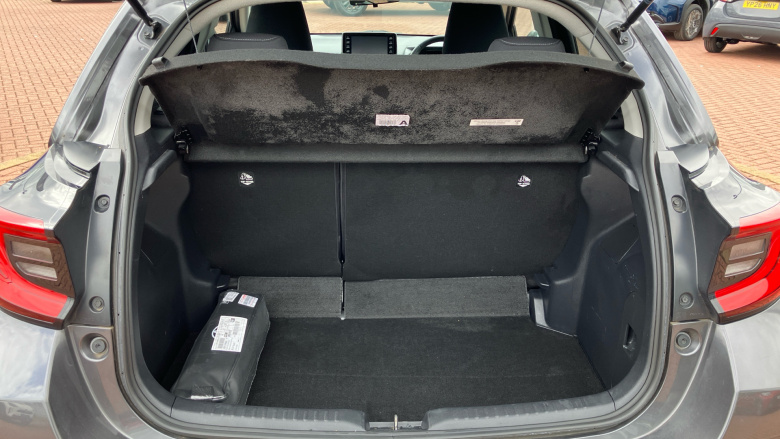 Toyota Yaris 1.5 Hybrid Design 5dr CVT Hybrid Hatchback